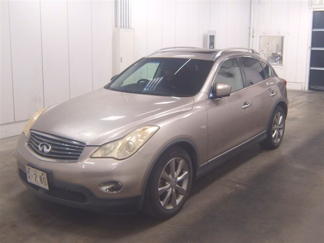 NISSAN SKYLINE CROSSOVER