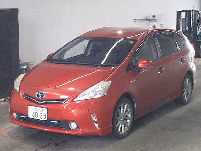 TOYOTA PRIUS ALPHA
