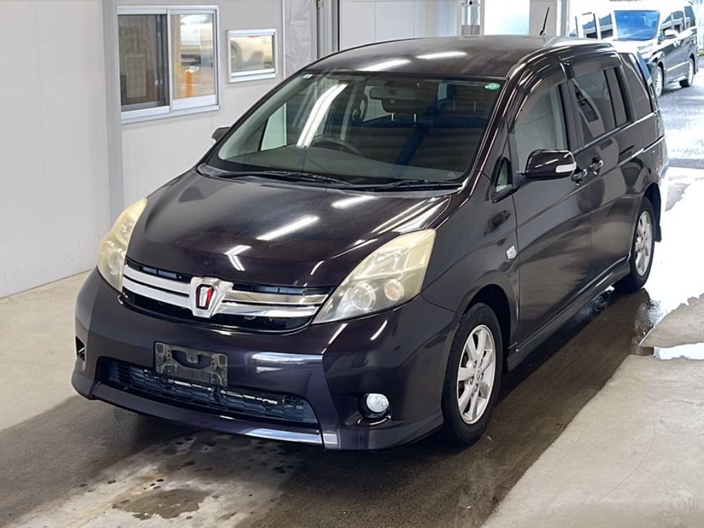 TOYOTA ISIS