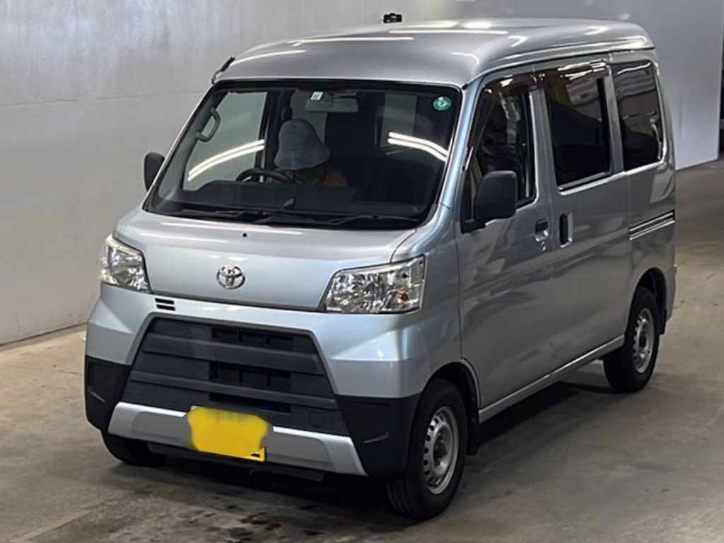 TOYOTA PIXIS VAN