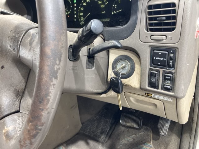 TOYOTA GRAND HIACE