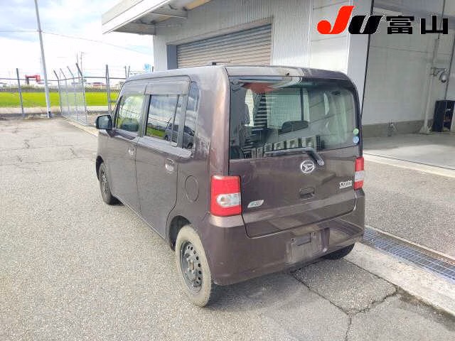 DAIHATSU MOVE CONTE