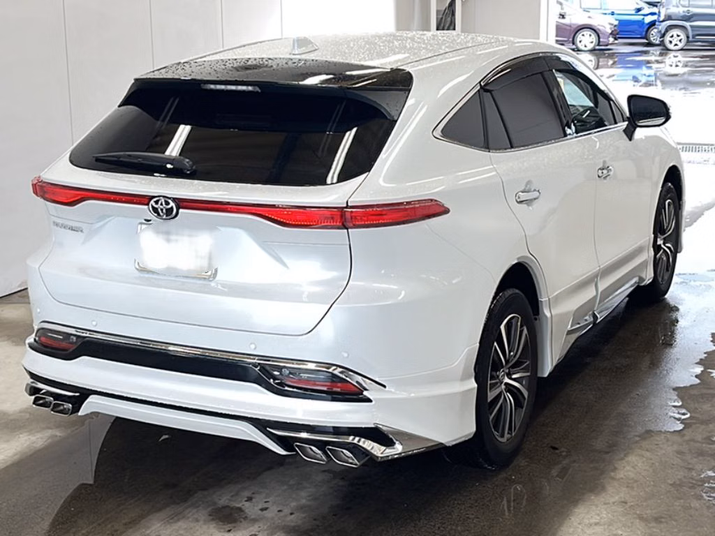 TOYOTA HARRIER