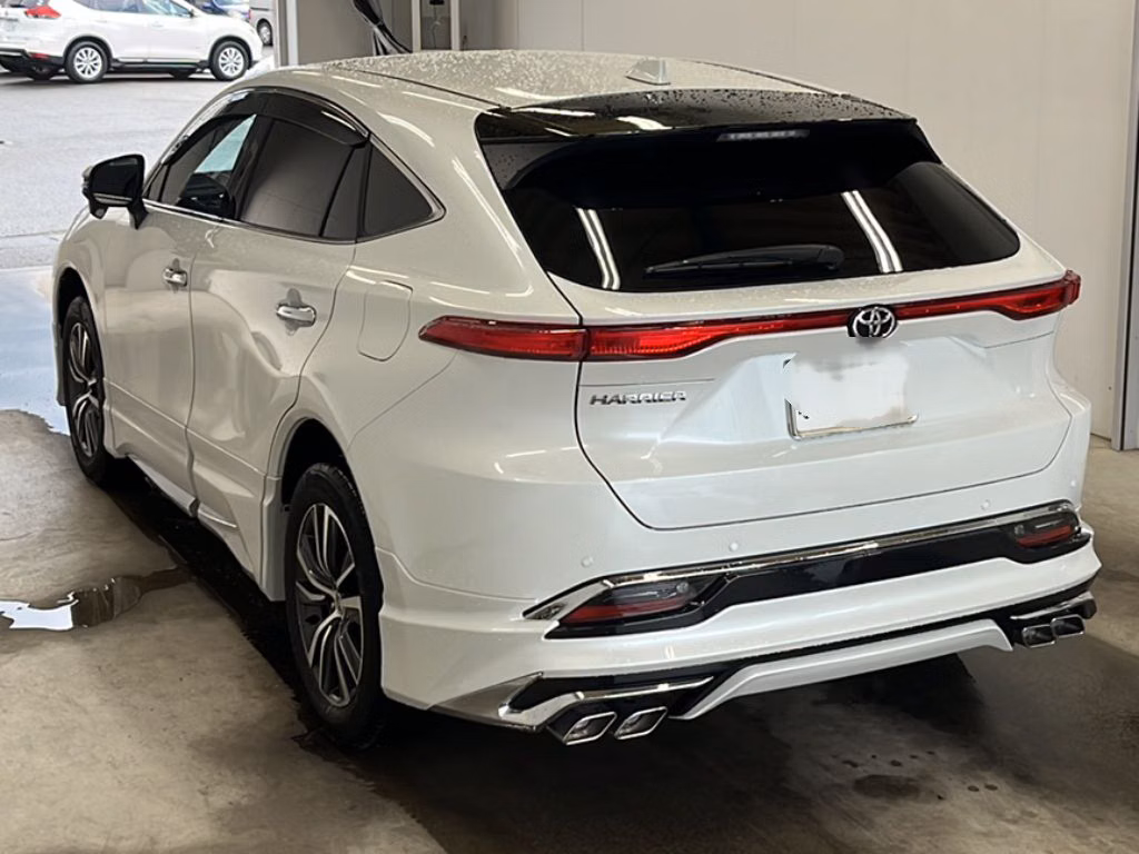TOYOTA HARRIER