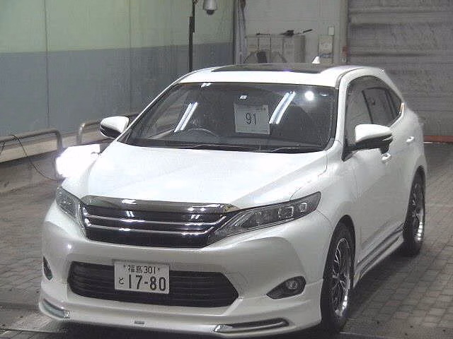 TOYOTA HARRIER