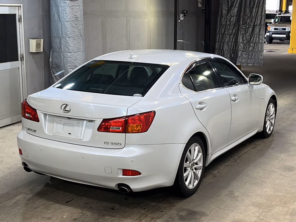 LEXUS IS350