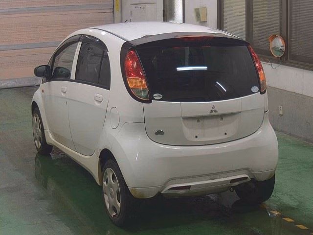 MITSUBISHI I