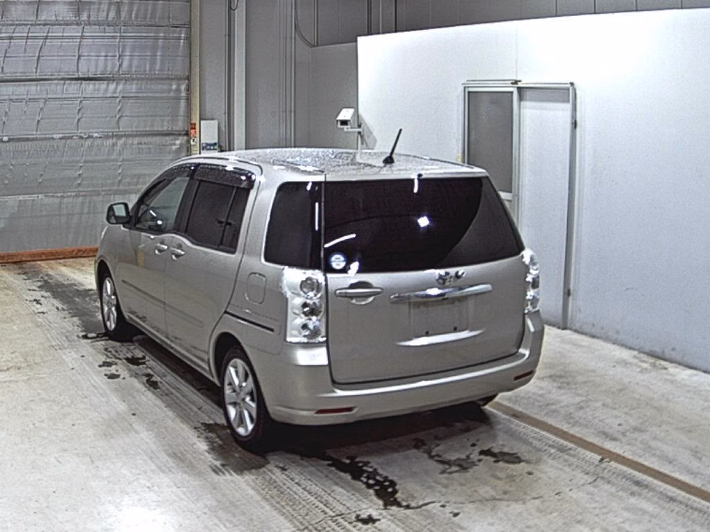 TOYOTA RAUM