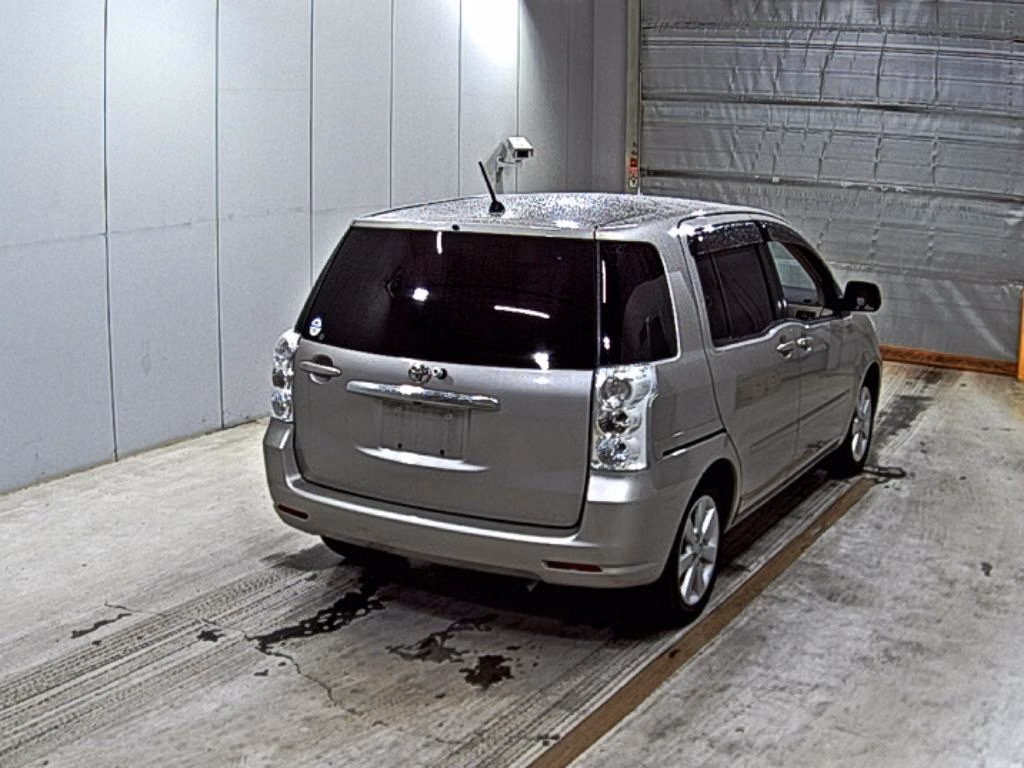 TOYOTA RAUM