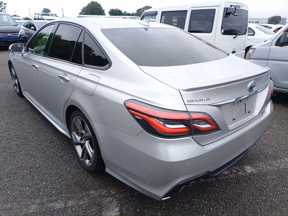 TOYOTA CROWN