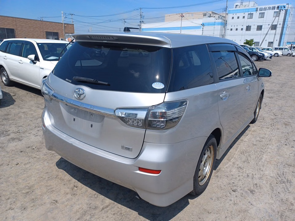 TOYOTA WISH