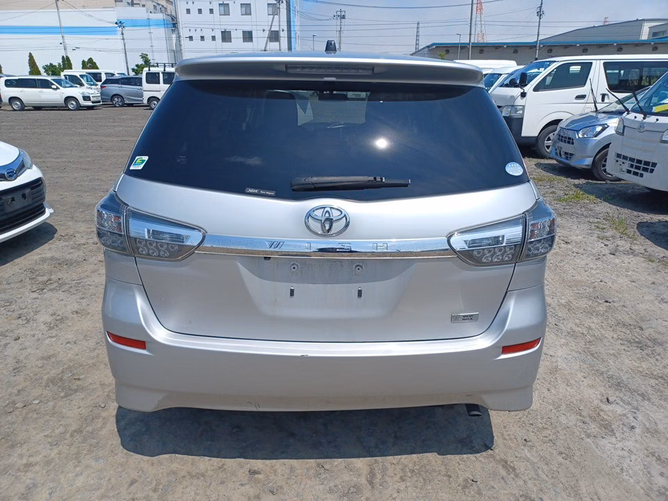 TOYOTA WISH