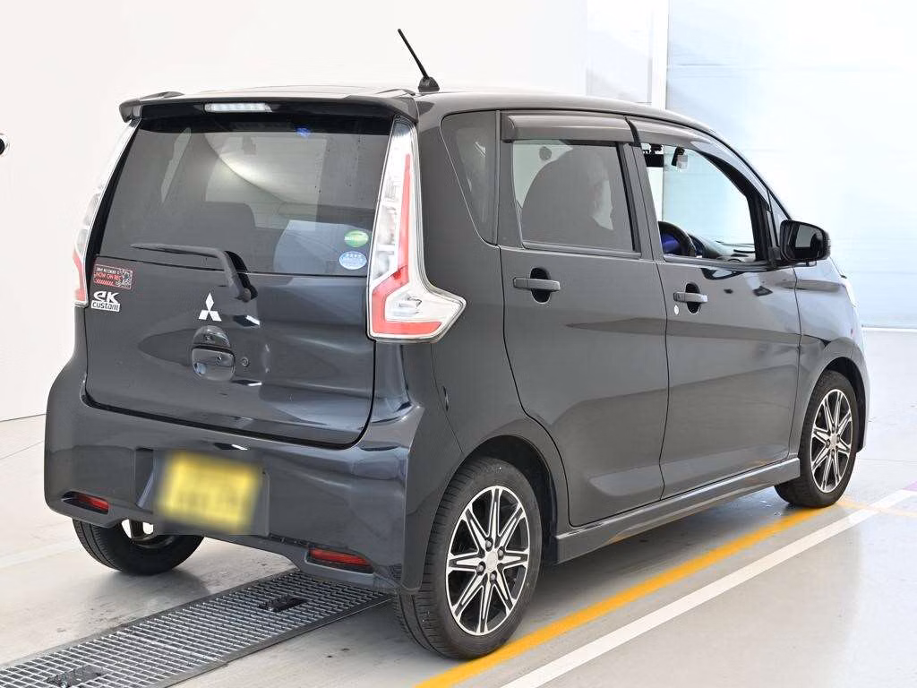 MITSUBISHI EK CUSTOM