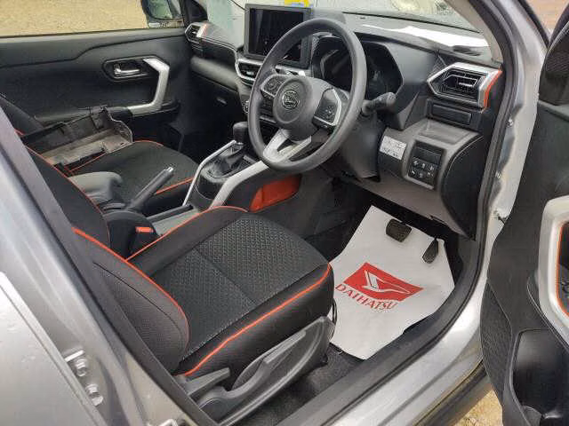 DAIHATSU ROCKY