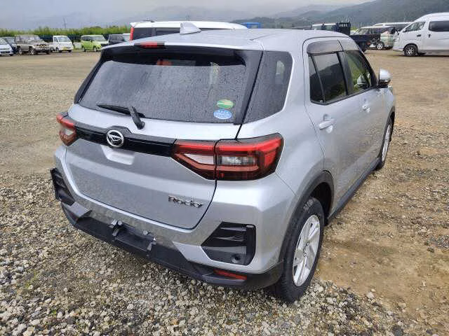 DAIHATSU ROCKY