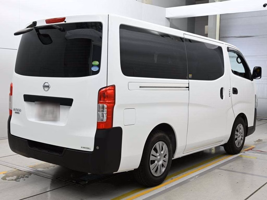 NISSAN NV350 CARAVAN