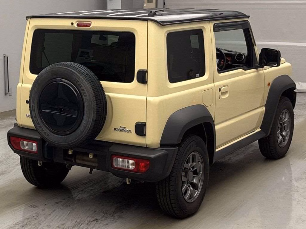 SUZUKI JIMNY SIERRA