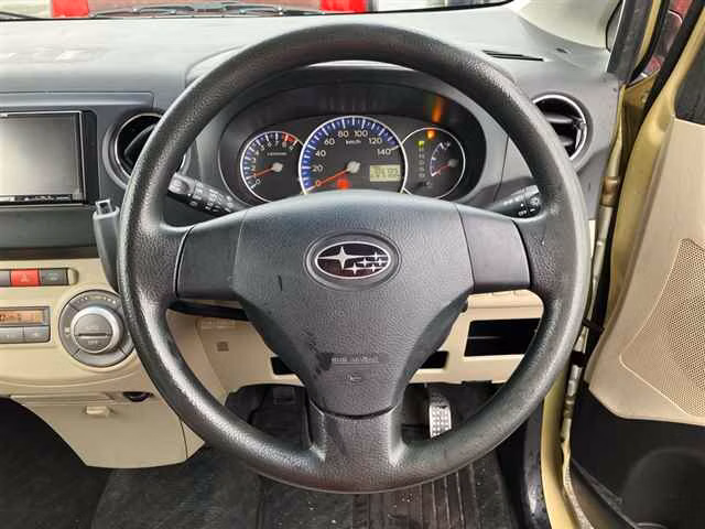 SUBARU LUCRA