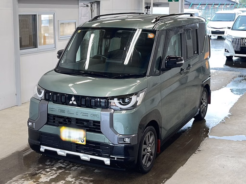 MITSUBISHI DELICA MINI