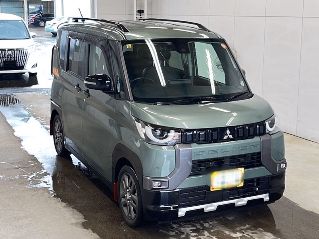 MITSUBISHI DELICA MINI