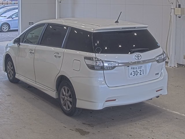 TOYOTA WISH