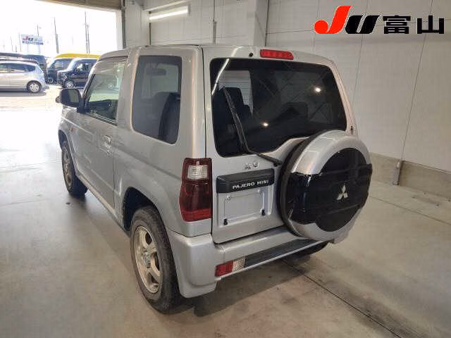 MITSUBISHI PAJERO MINI