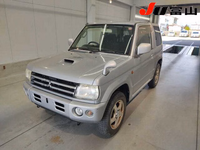 MITSUBISHI PAJERO MINI
