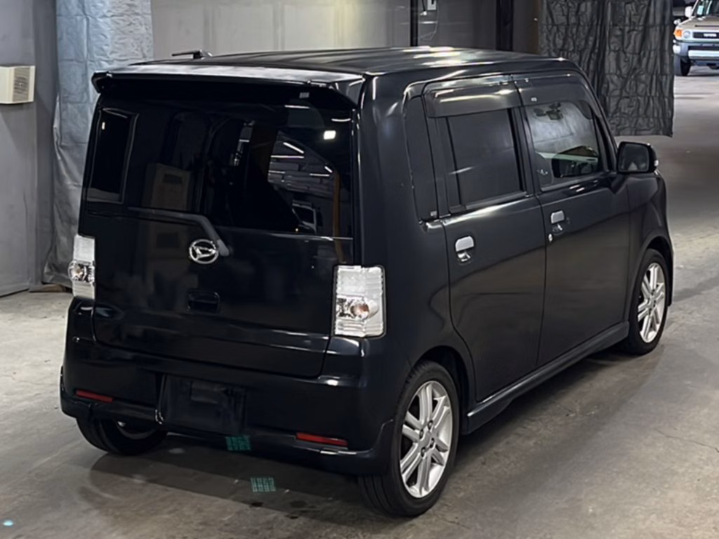 DAIHATSU MOVE CONTE