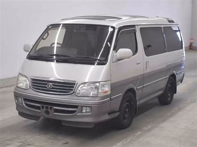 TOYOTA HIACE