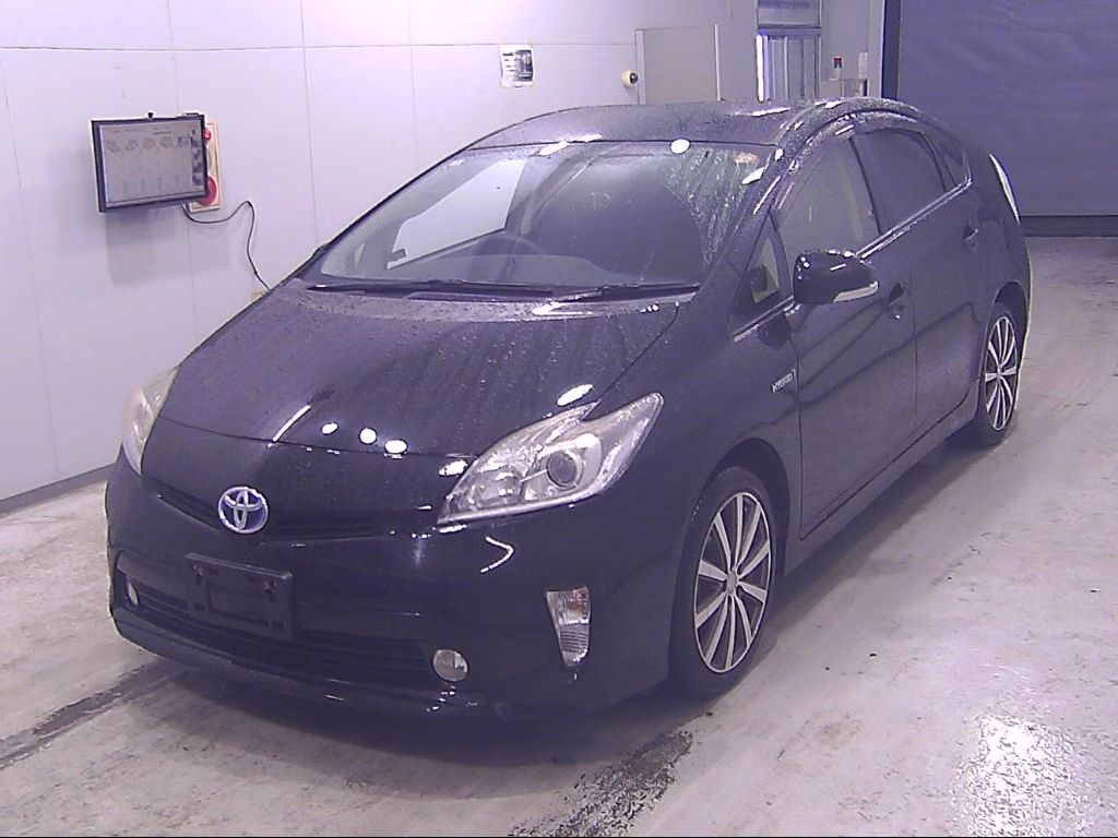 TOYOTA PRIUS