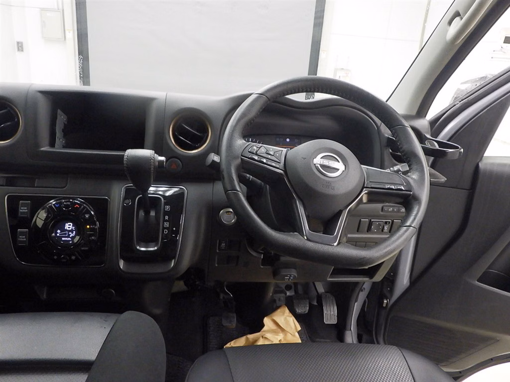 NISSAN CARAVAN