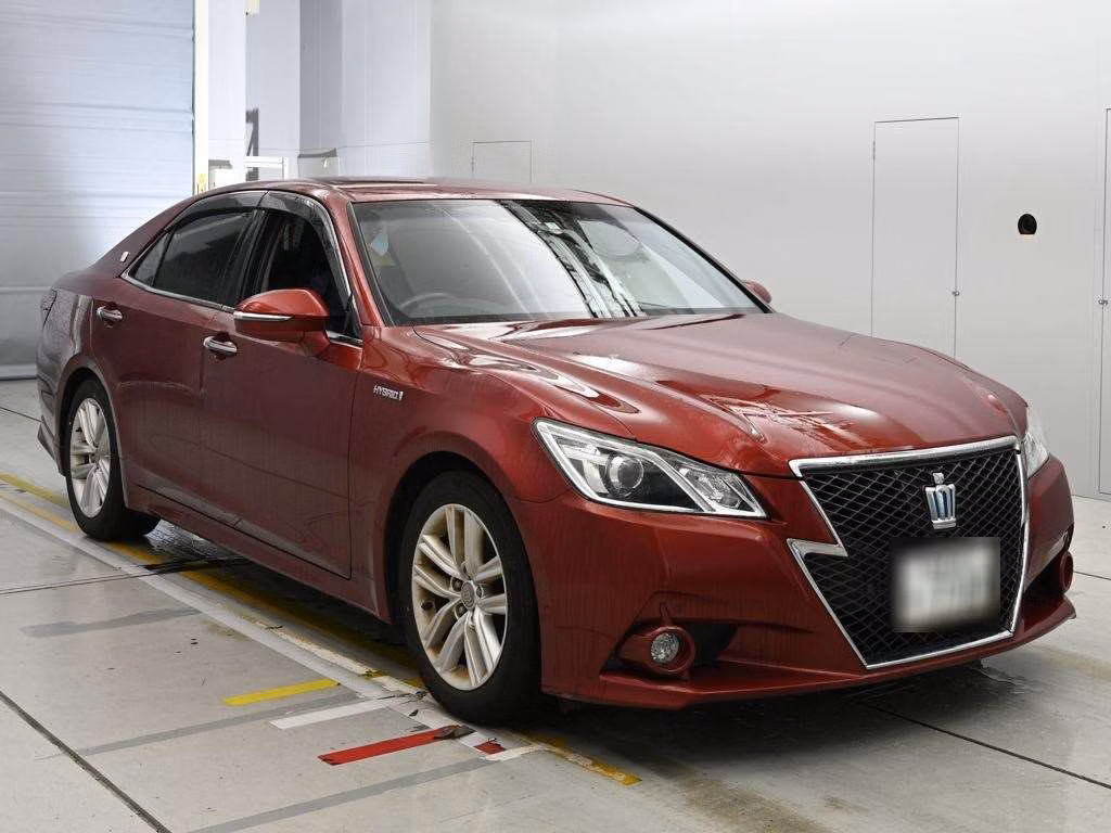 TOYOTA CROWN