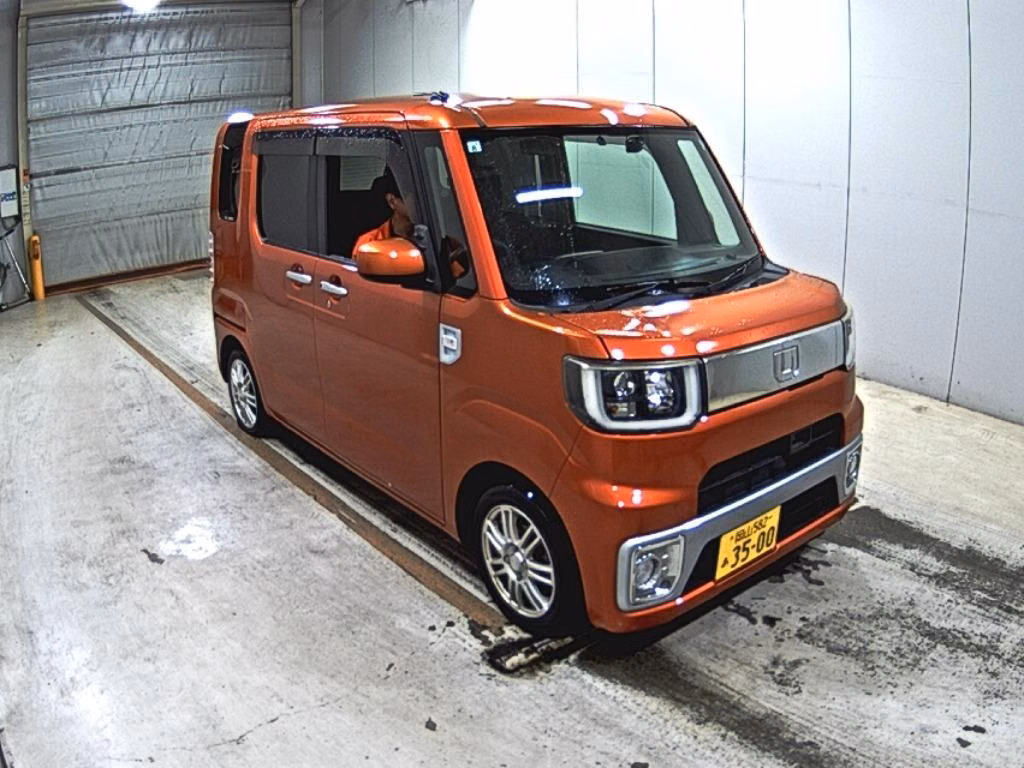 DAIHATSU WAKE