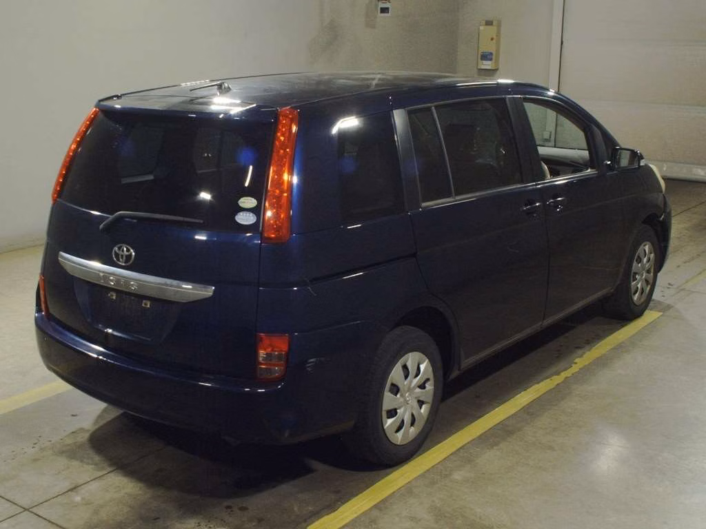 TOYOTA ISIS