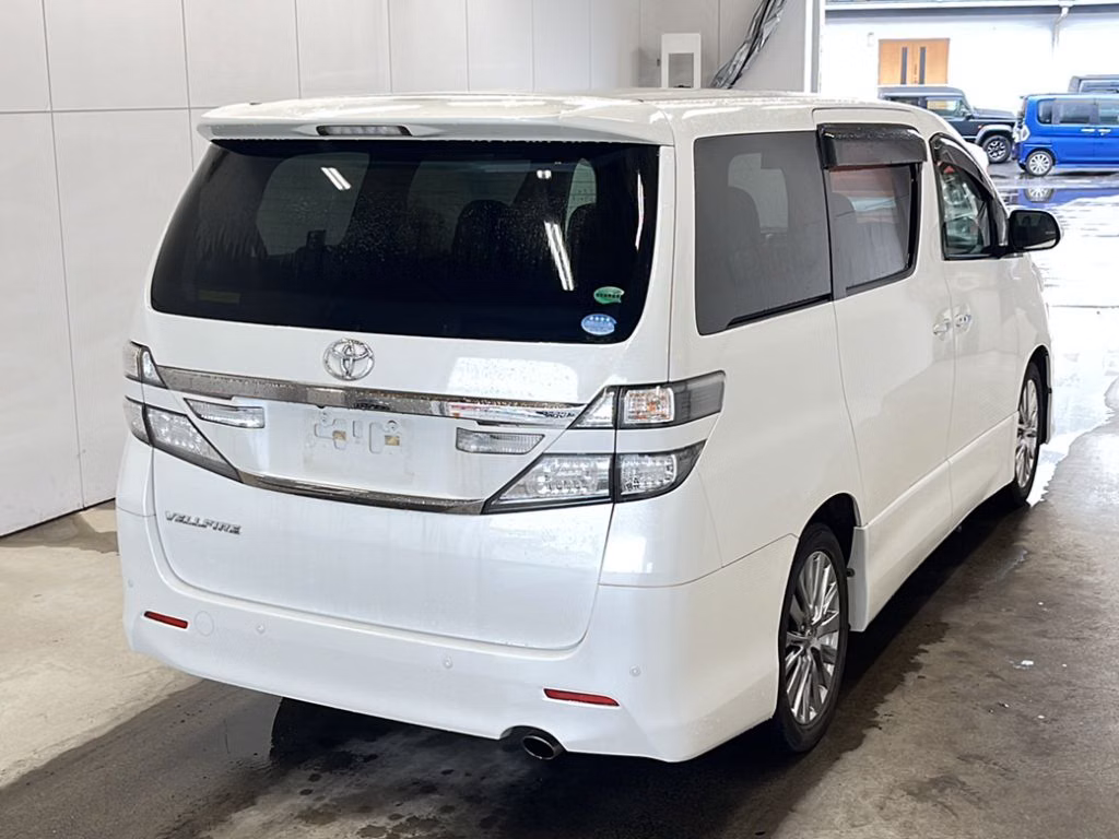TOYOTA VELLFIRE