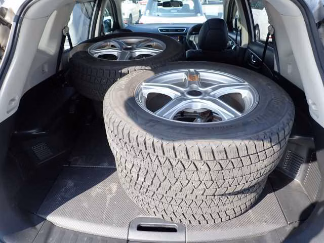 NISSAN X-TRAIL