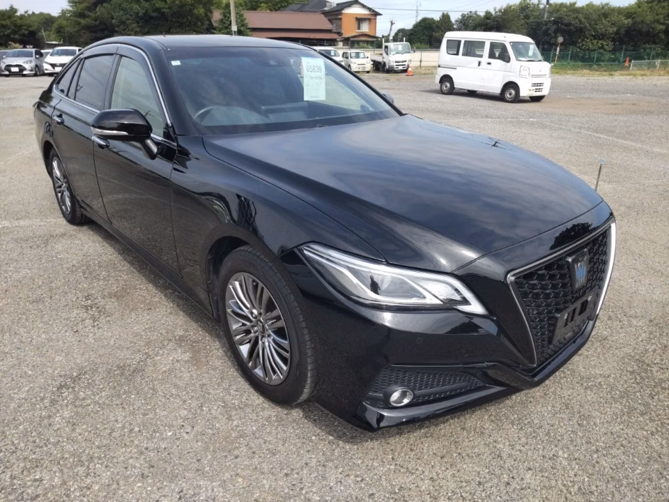 TOYOTA CROWN