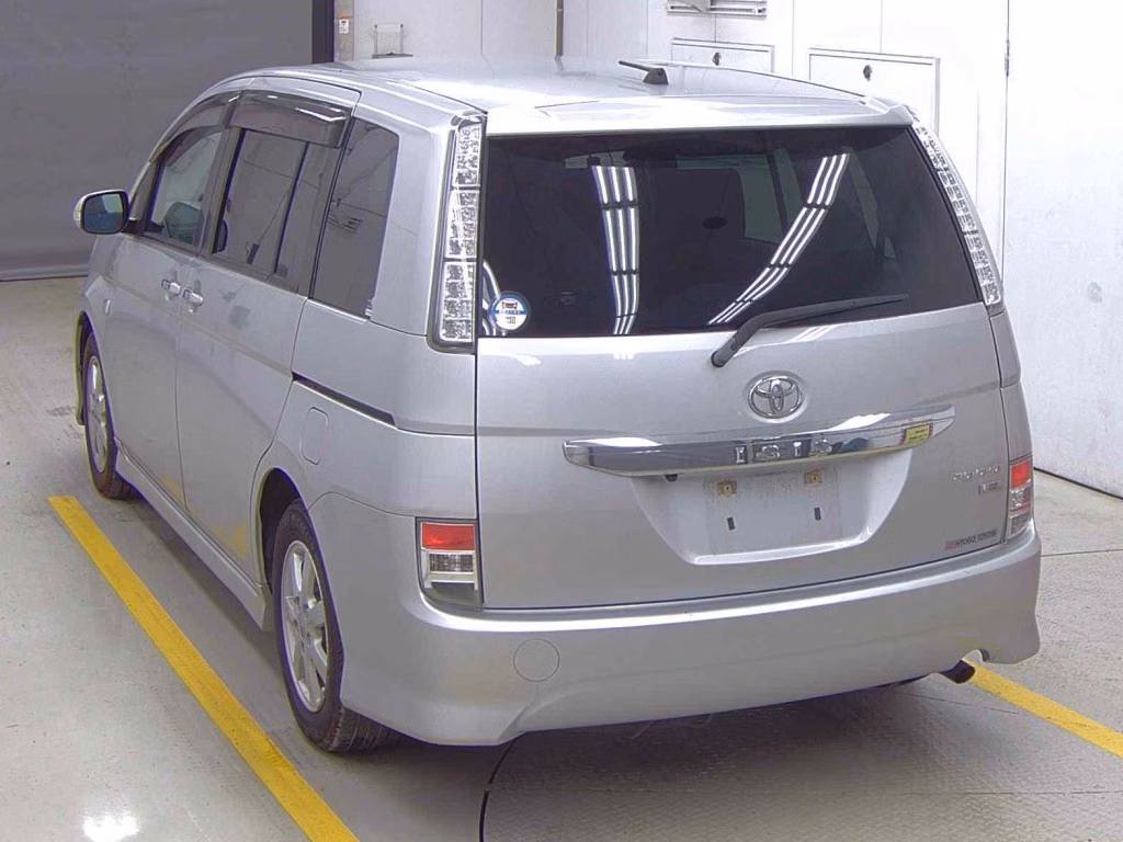 TOYOTA ISIS