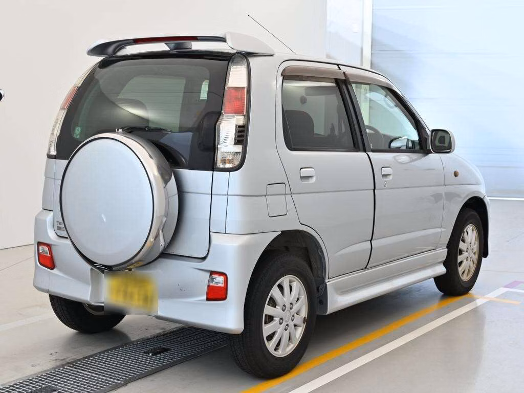 DAIHATSU TERIOS KID