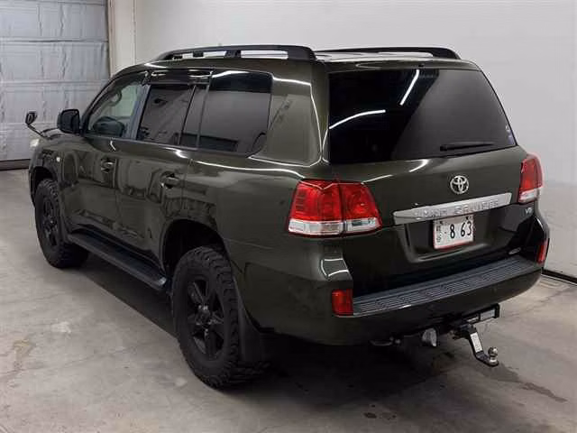 TOYOTA LAND CRUISER