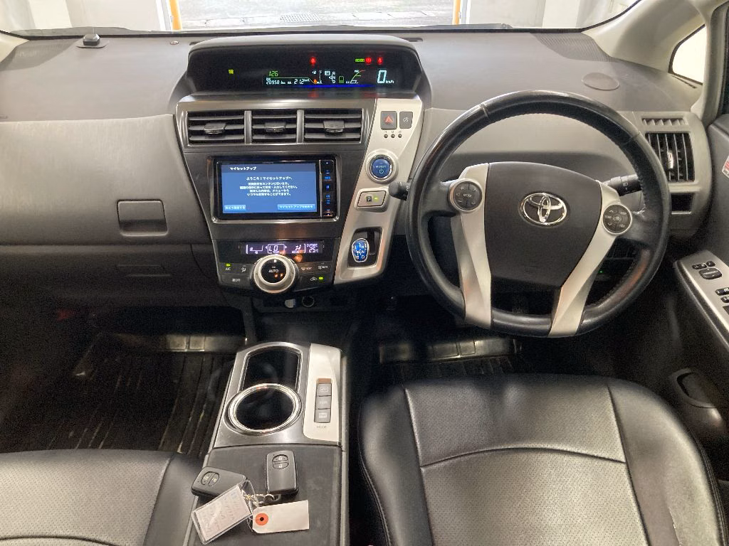 TOYOTA PRIUS ALPHA