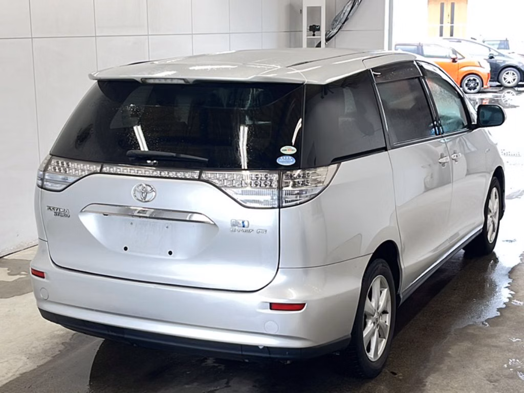 TOYOTA ESTIMA