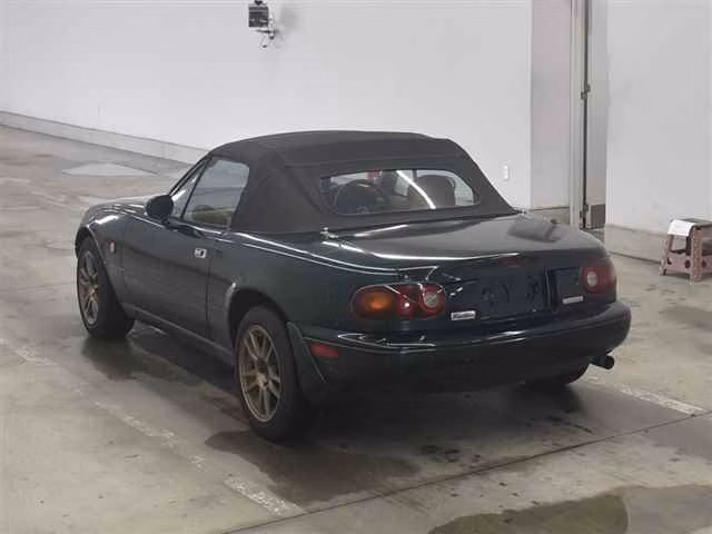 MAZDA ROADSTER