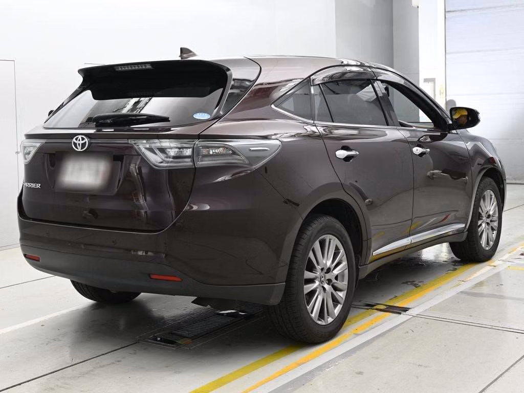 TOYOTA HARRIER