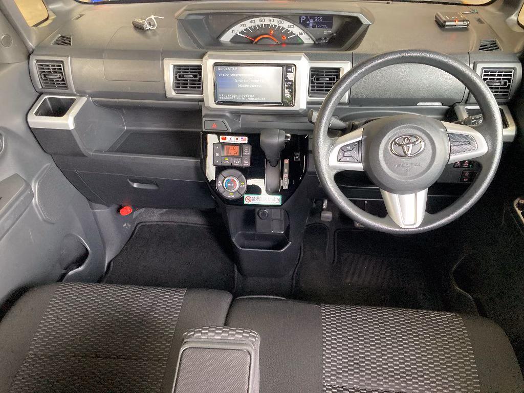 TOYOTA PIXIS MEGA