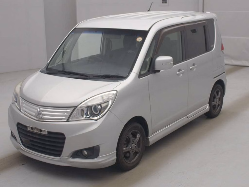 MITSUBISHI DELICA D:2