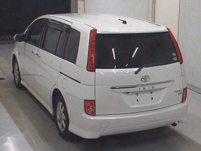 TOYOTA ISIS