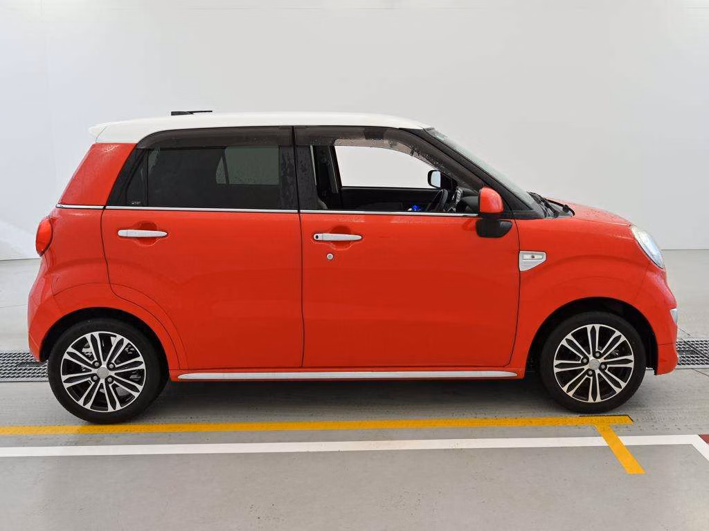 DAIHATSU CAST