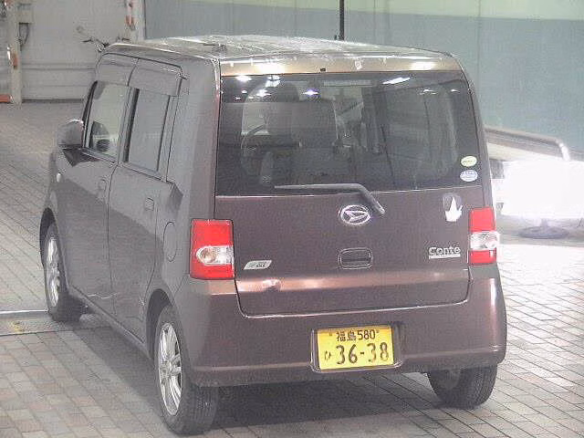 DAIHATSU MOVE CONTE