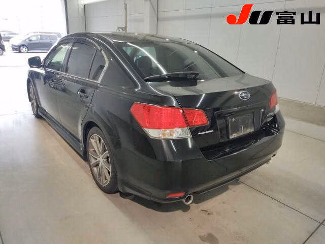 SUBARU LEGACY B4